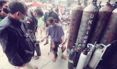 Oxygen scarcity kills thousands at home in Indonesia 