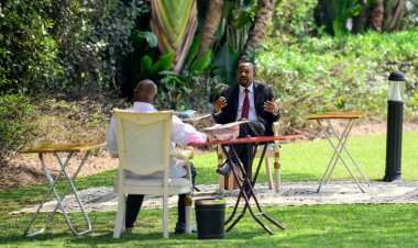 Inside Museveni and Ethiopian Prime Minister meeting at State house . #POAUpdates