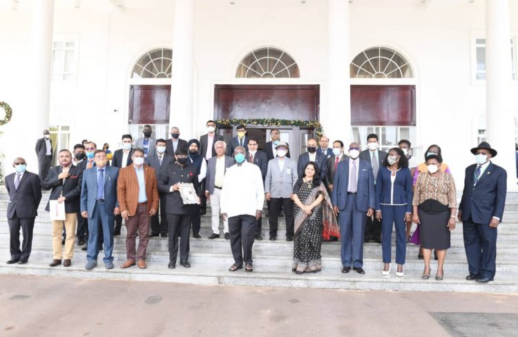 PRESIDENT MUSEVENI MEETS DELEGATION OF INDIAN INVESTORS