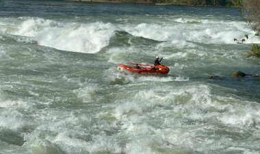 Here is why White Water Rafting on River Nile is a must do activity while in Jinja. #poa #POAUpdates