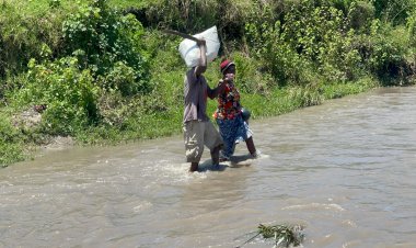 Rukungiri MP Aspirant Nabaasa Innocent Constructs Temporary Bridge After Drownings at River Kanshekye
